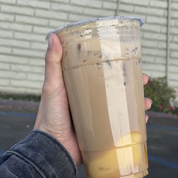 Refresh by Ekkamai - Signature brown sugar milk tea with pudding - Bubble Tea Near Me - Los Angeles, California Refresh by Ekkamai - Signature brown sugar milk tea with pudding - Bubble Tea Near Me - Los Angeles, California