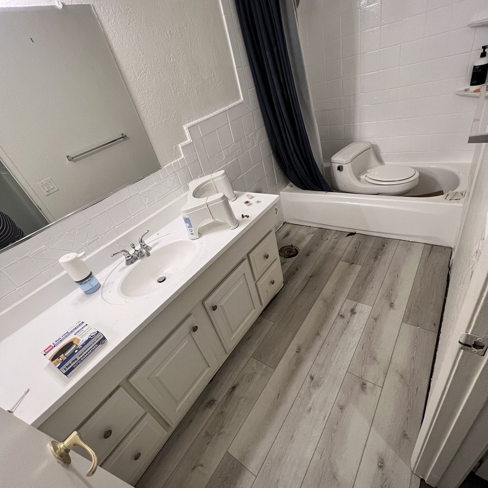 Carpet Time, Inc. - Bathroom after new floor. - Carpet Installation Near Me - Riverside, California