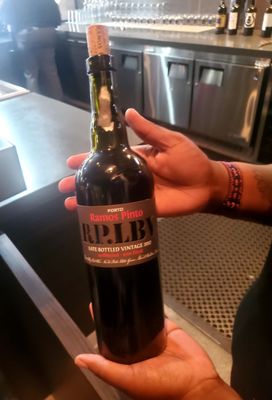 Sip Wine & Beer by null