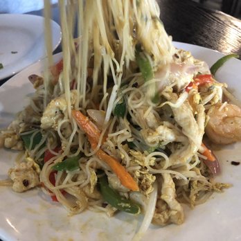 Lam's Kitchen - Singapore rice noodle. Lots of veg and proteins. - Chinese Near Me - Matthews, North Carolina Lam's Kitchen - Singapore rice noodle. Lots of veg and proteins. - Chinese Near Me - Matthews, North Carolina