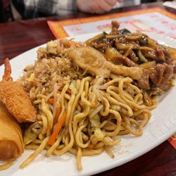 Mei Wei Chinese Restaurant - Mongolian beef combo plate