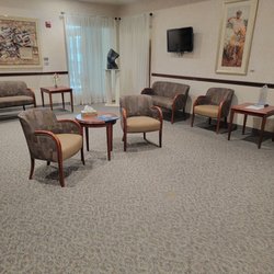 Sierra Nevada Diagnostic Center - Diagnostic imaging waiting room