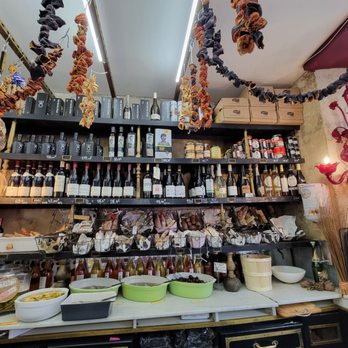 Caractère de Cochon - Delicatessen Near Me - Paris, 75