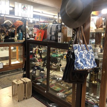 Heritage House Antiques - Used, Vintage & Consignment Near Me - Denham Springs, Louisiana Heritage House Antiques - Used, Vintage & Consignment Near Me - Denham Springs, Louisiana