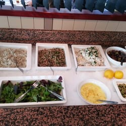 Restaurant Knudedyb - Buffet mit Salat, Lachs, Krabben, Hering und Anderem