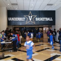 Vanderbilt Univ Memorial Gymnasium - Day of fun on the big boy courts!!