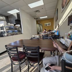 Bubble Tea & Deli - Dining area