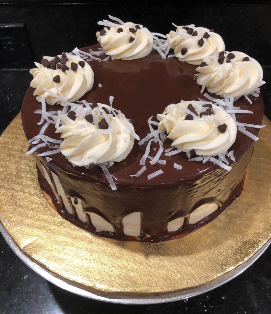 SUGAR BOMB CAKERY Updated September 2024 18 Photos Fort