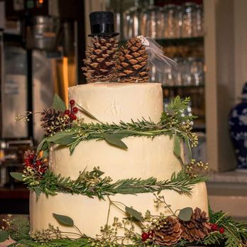 The Tulip and the Rose Cafe - Custom wedding cake made by Nour - Turkish Near Me - Franklin, New York