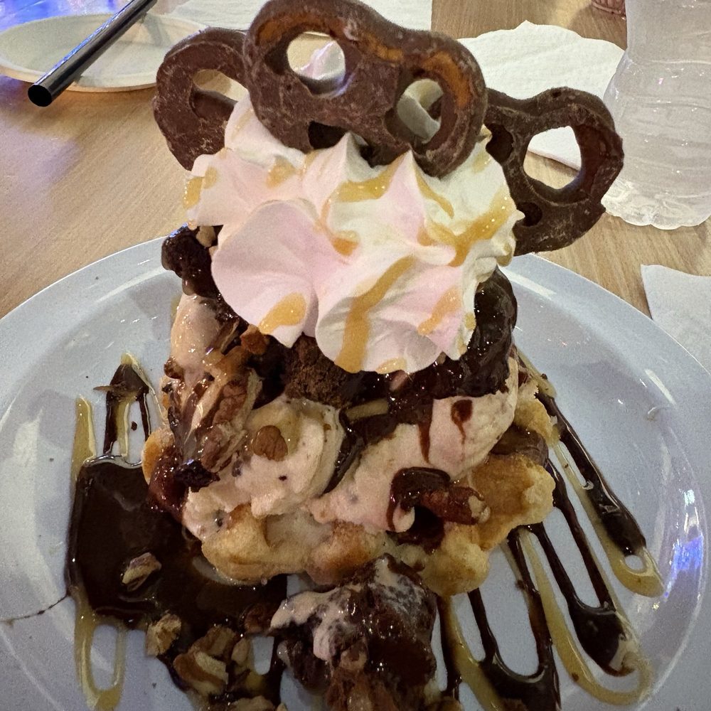 The Crazy Mason - Turtle waffle. A new favorite. - Desserts Near Me - Myrtle Beach, South Carolina The Crazy Mason - Turtle waffle. A new favorite. - Desserts Near Me - Myrtle Beach, South Carolina