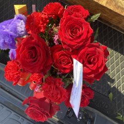 Gorgeous Rose Arrangements!