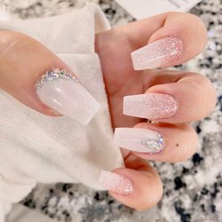 Essential Nails & Spa