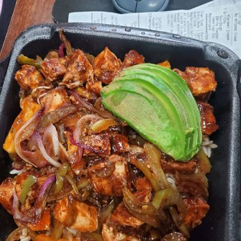 The Squeeze Juice Bar - Jerk chicken bowl- too much sauce couldn't really taste the chicken just ok for me - Juice Bars & Smoothies Near Me - North Miami, Florida The Squeeze Juice Bar - Jerk chicken bowl- too much sauce couldn't really taste the chicken just ok for me - Juice Bars & Smoothies Near Me - North Miami, Florida