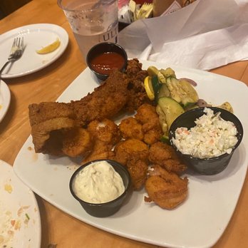 The Claw House - Fisherman's platter - Seafood Near Me - Murrells Inlet, South Carolina