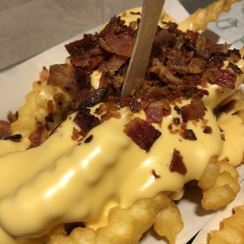 Shake Shack El Segundo - Bacon cheese fries - Burgers Near Me - El Segundo, California Shake Shack El Segundo - Bacon cheese fries - Burgers Near Me - El Segundo, California