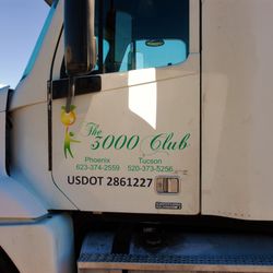 The 3000 Club - 20170118 Tractor at Market on the Move