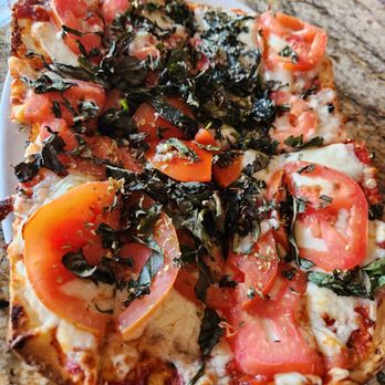 Farina's Winery & Cafe - Margherita flatbread pizza - Italian Near Me - Grapevine, Texas Farina's Winery & Cafe - Margherita flatbread pizza - Italian Near Me - Grapevine, Texas