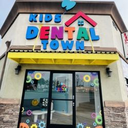 Kids Dental Town - Entrance