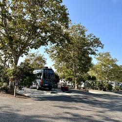 Sun Outdoors Santa Barbara - Larger pull-through sites