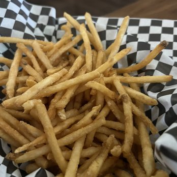 J. Dolan's - Salty, crunchy and tasty Basket of fries. - Pizza Near Me - Honolulu, Hawaii J. Dolan's - Salty, crunchy and tasty Basket of fries. - Pizza Near Me - Honolulu, Hawaii