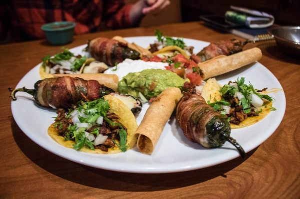 La Tapatia by null