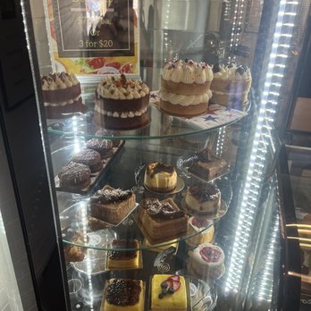 Buddies Bakery - Display Case - Coffee & Tea Near Me - Cooper City, Florida