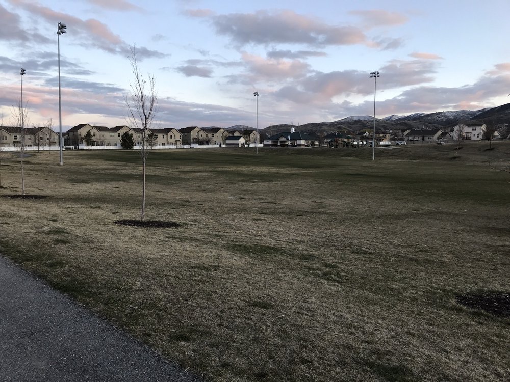 Monarch Meadows Park Logo