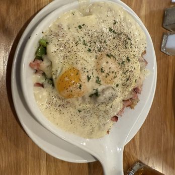 Broken Yolk Cafe - Country Skillet - American Near Me - Temecula, California