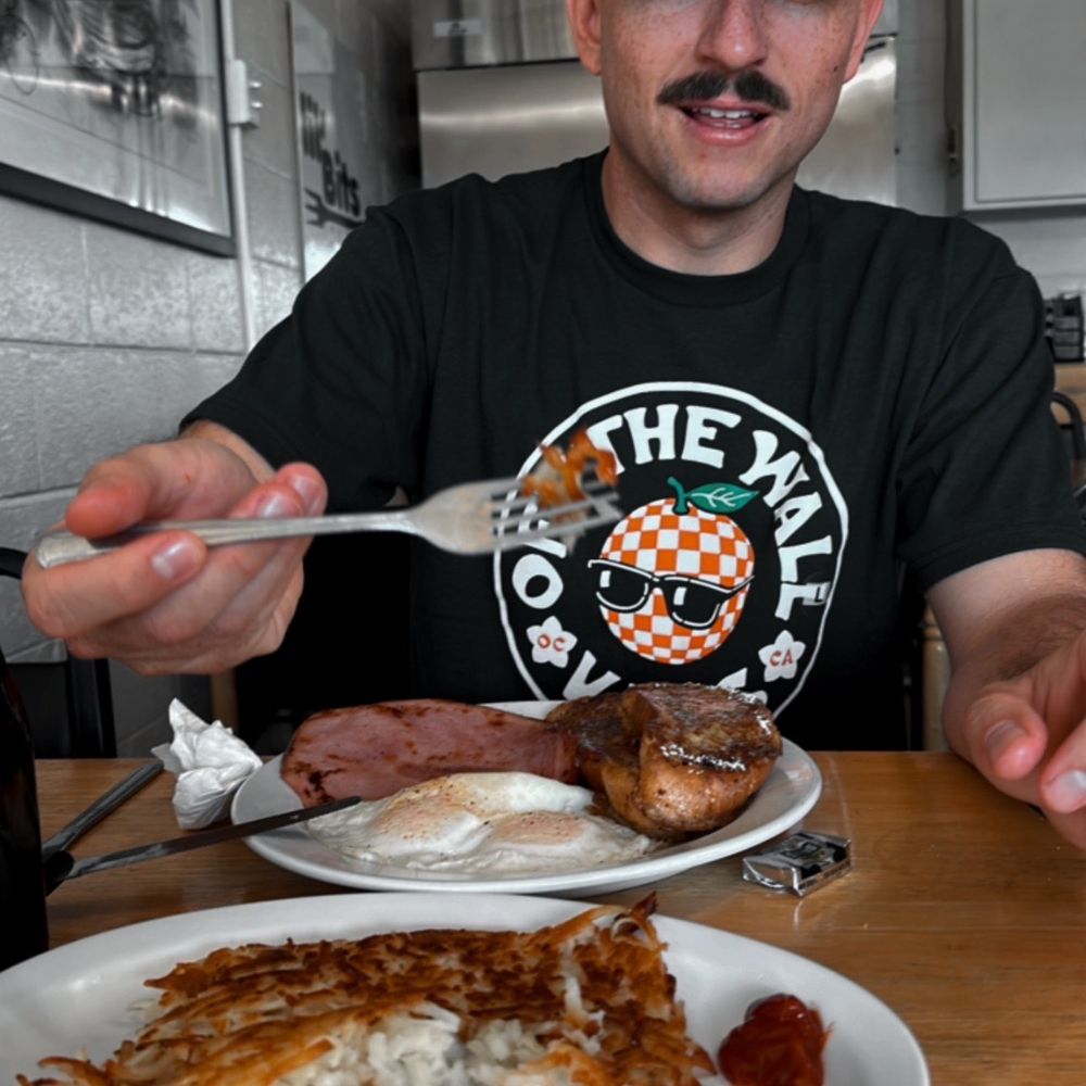 Lil'Bits - J's french toast - American Near Me - Grover Beach, California Lil'Bits - J's french toast - American Near Me - Grover Beach, California