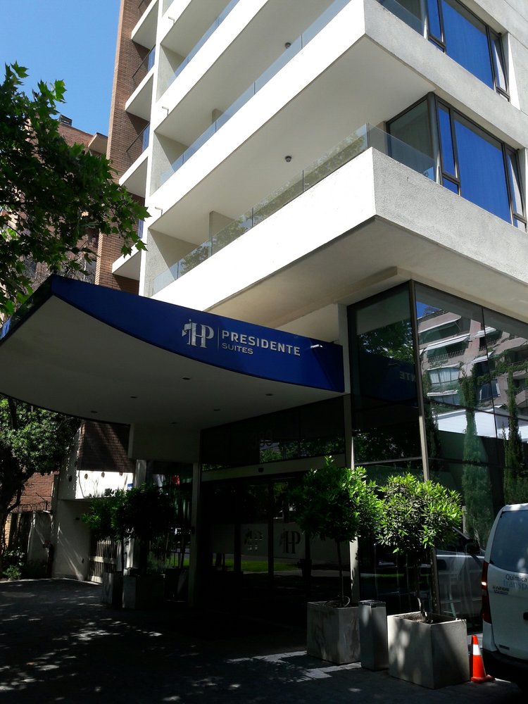 Presidente Suites