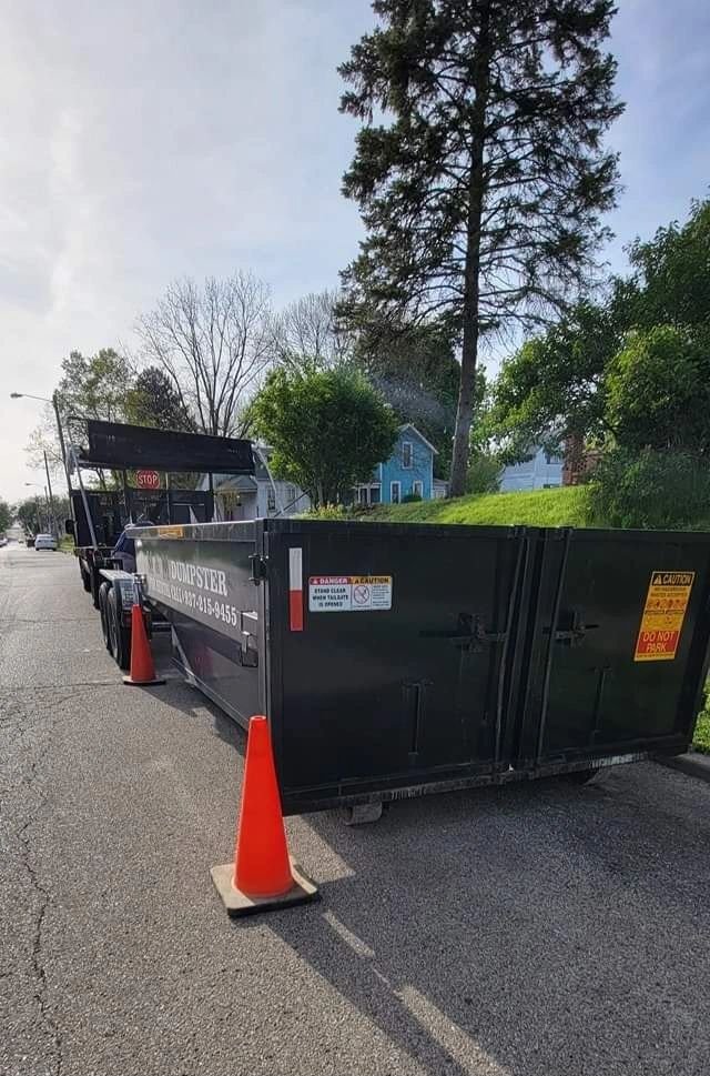 DUMPSTER KINGS Updated May 2024 623 Rail Rd St, Springfield, Ohio