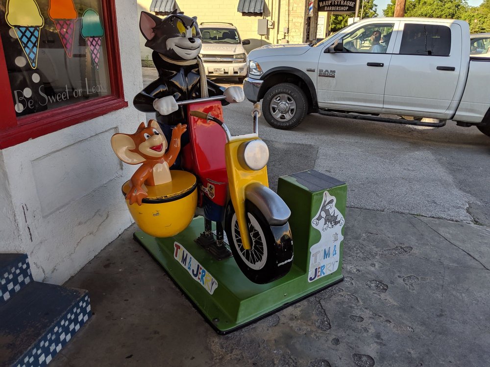 SUGAR SHACK CLOSED Updated August 2024 104 E San Antonio Ave