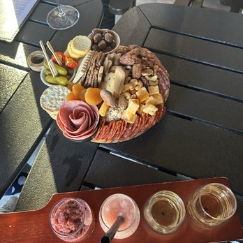 Andustoria Wines - charcuterie board and sweet wine flight - Wine Tasting Room Near Me - Victoria, Texas