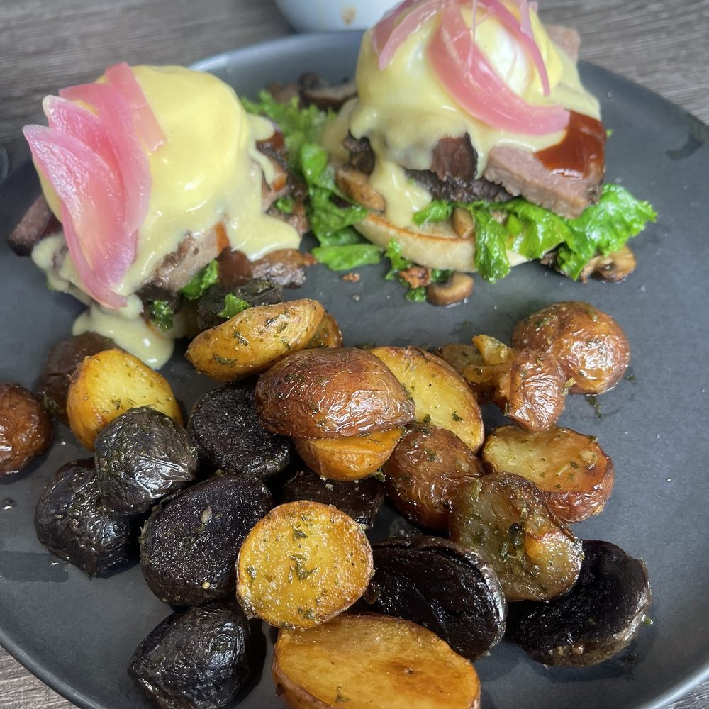The Brunch House - Smoked BBQ Brisket Benny - Breakfast & Brunch Near Me - Temecula, California The Brunch House - Smoked BBQ Brisket Benny - Breakfast & Brunch Near Me - Temecula, California