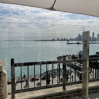 Offshore Rooftop - Rooftop view - New American Near Me - Chicago, Illinois Offshore Rooftop - Rooftop view - New American Near Me - Chicago, Illinois