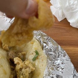 La Pasadita - Chicharrón taco