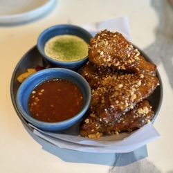 Crispy chicken wings