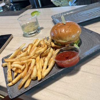 Tafari's Kitchen - Obama Burger - American Near Me - Chicago, Illinois Tafari's Kitchen - Obama Burger - American Near Me - Chicago, Illinois