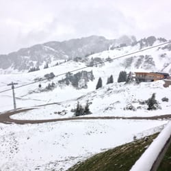 Panoramarestaurant Hahnenkamm - Erreichbar mit der Seilbahn oder zu Fuß.