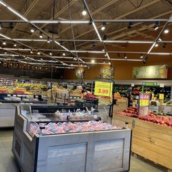 Metro Market - Produce area
