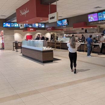 AMC Metropark Square 10 - Marketplace - Cinema Near Me - Shenandoah, Texas
