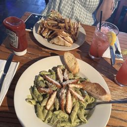 Pesto pasta with crispy chicken and the turkey club with 2 raspberry lemonade cocktails