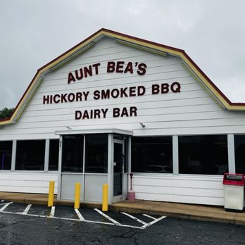 Aunt Bea's BBQ - Outside - Barbeque Near Me - Mount Airy, North Carolina Aunt Bea's BBQ - Outside - Barbeque Near Me - Mount Airy, North Carolina