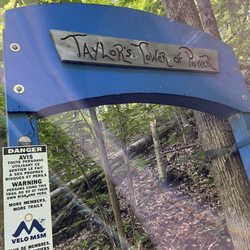 Mont Ste Marie - Entrance to up