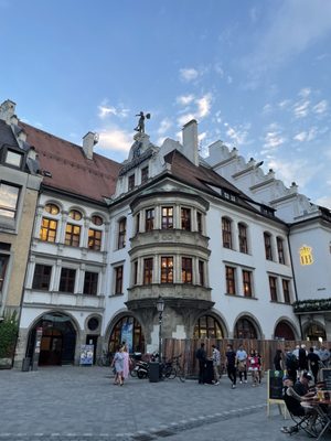 Hofbräuhaus München by null