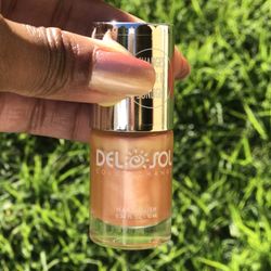Del Sol - Freesia Mind - change color in outside direct sunlight from yellow to calypso coral.