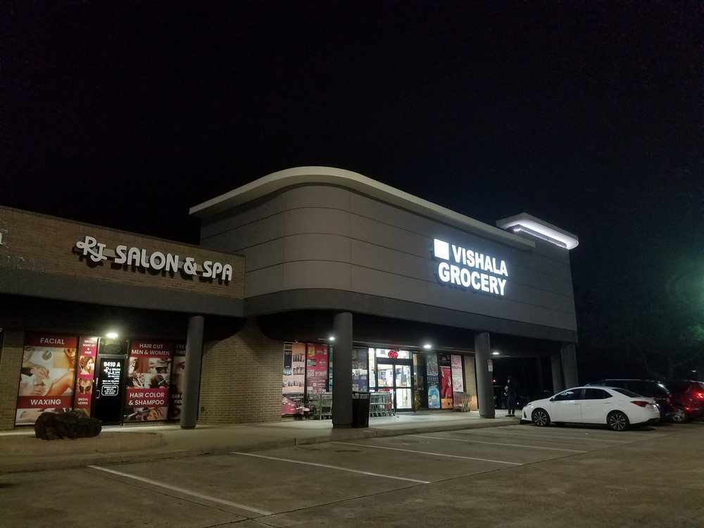 VISHALA GROCERY Updated June 2024 13 Reviews 9410 Hwy 6 S