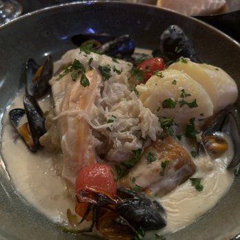 Le Charentonneau - Seafood Near Me - Maisons Alfort, 94