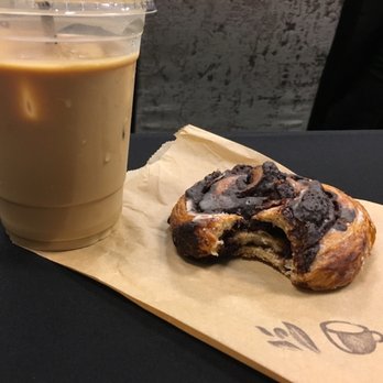 Copa Vida - Chocolate Babka and Iced Latte - New American Near Me - Pasadena, California