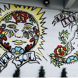 Cafe Con Papi - Mural on exterior